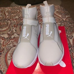 Women’s Puma Gym Shoes